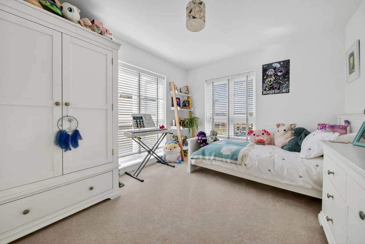 Blackthorn Lane, Leeds, LS16, photo 13