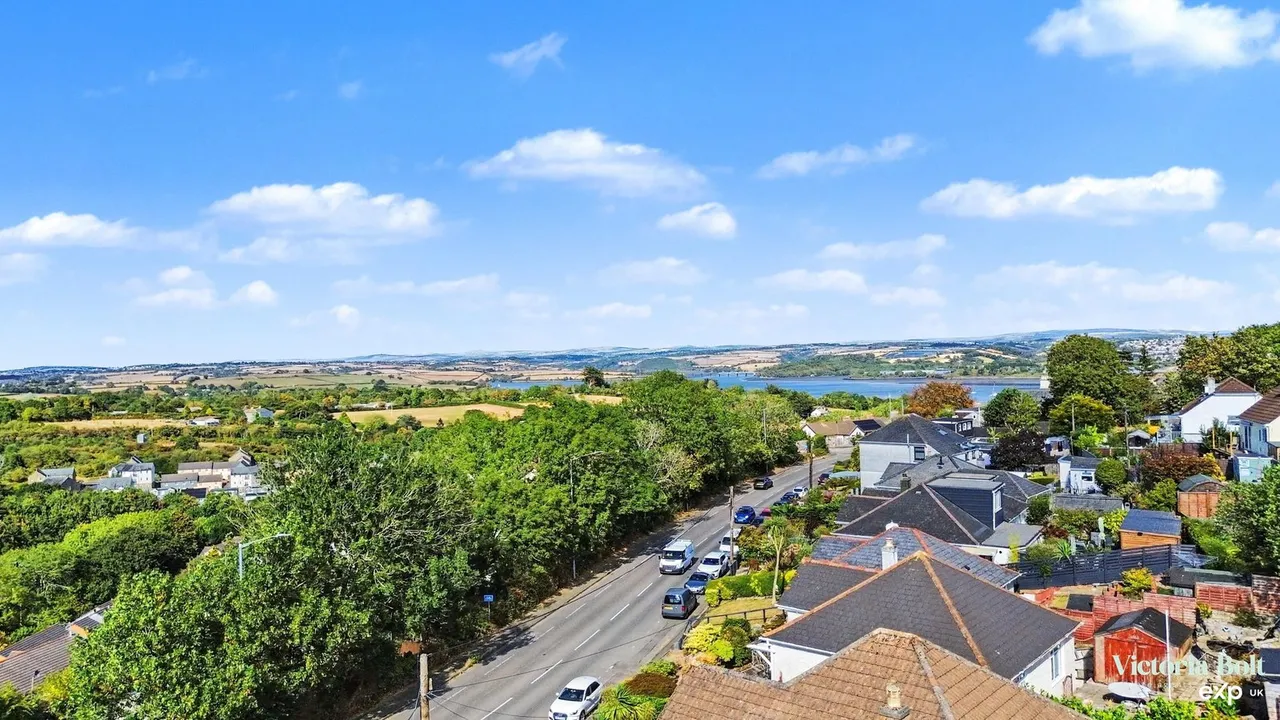St. Annes Road, Saltash, photo 2