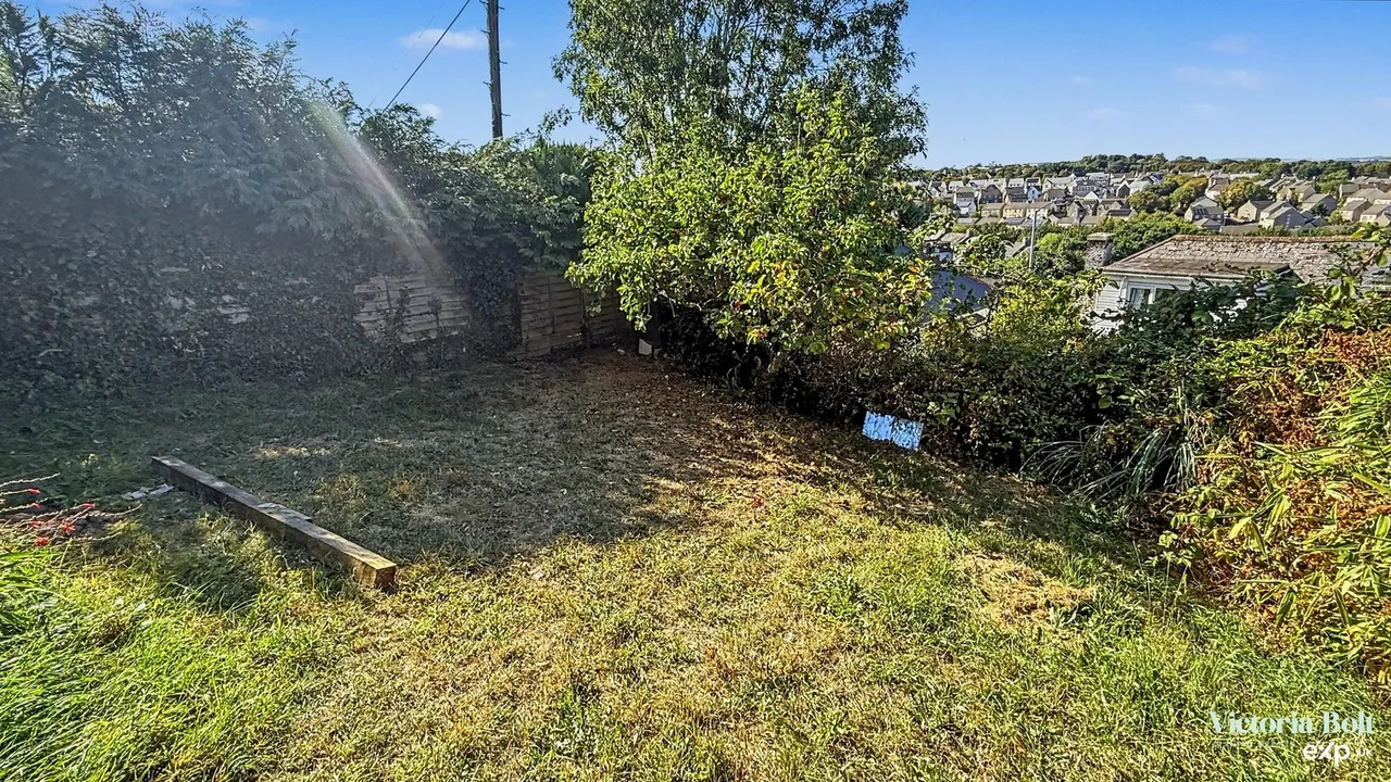 St. Annes Road, Saltash, photo 15