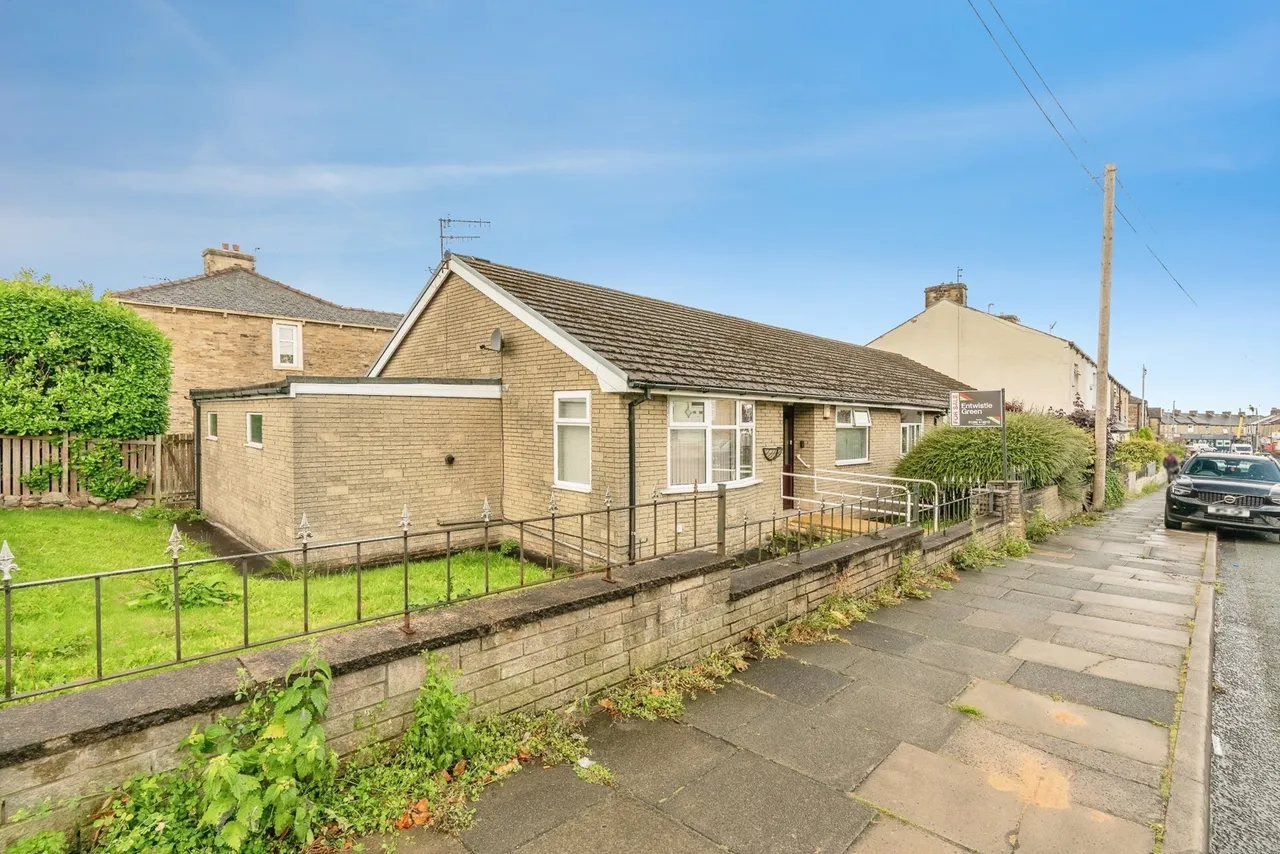 2 bed house for sale, St. Matthew Street, Burnley, BB11