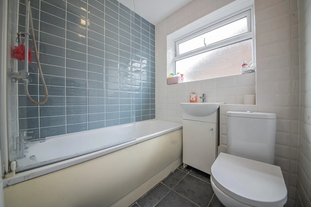 Otter Close, Bishopstoke, Eastleigh, SO50 8NF, photo 11