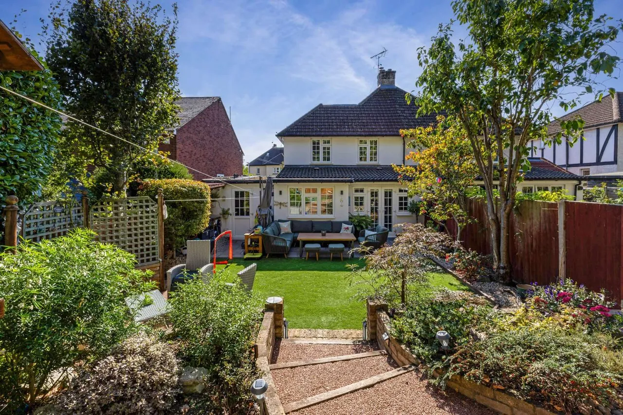 The Cloisters, Rickmansworth, WD3, photo 9