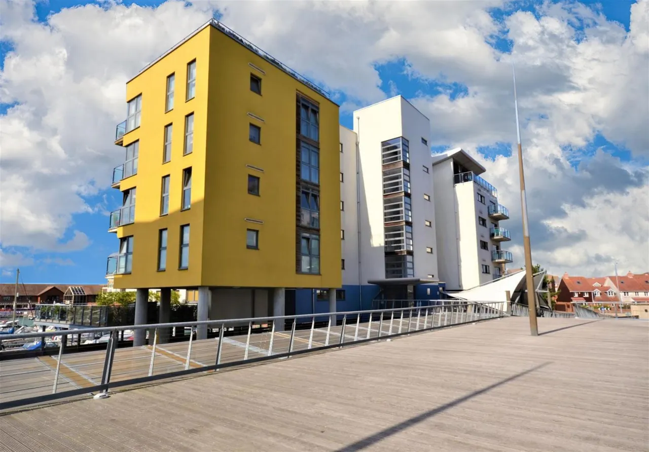 Midway Quay, Eastbourne, BN23 5DB, photo 18