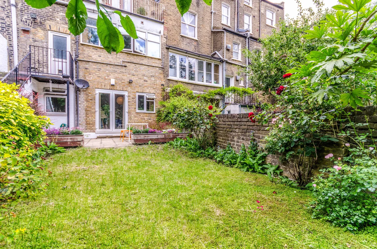 Basement Flat, 125 Grosvenor Avenue, London, photo 10