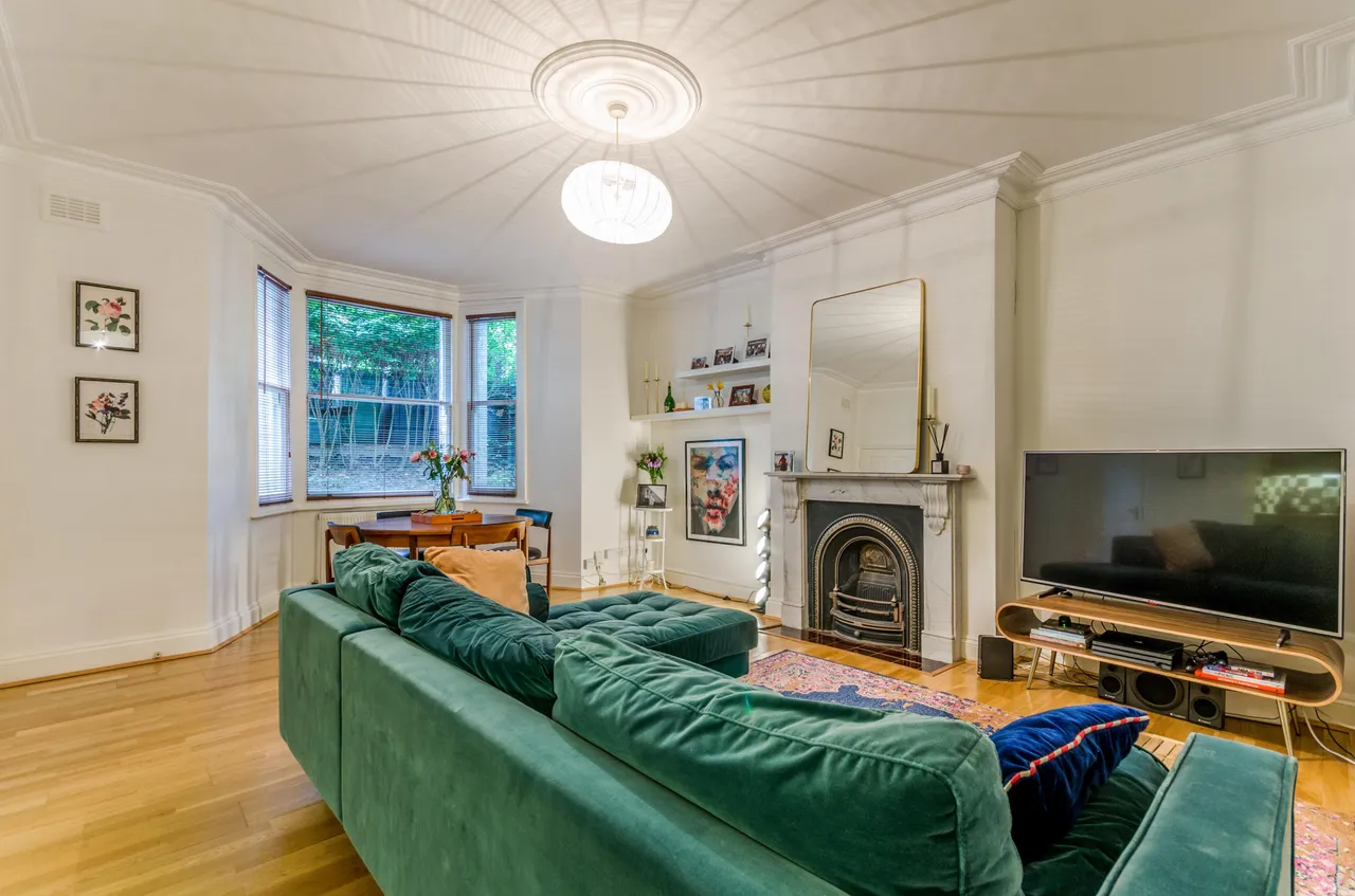 Basement Flat, 125 Grosvenor Avenue, London, photo 11