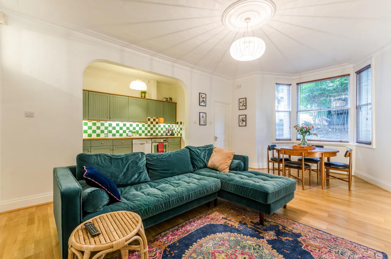 Basement Flat, 125 Grosvenor Avenue, London, photo 6