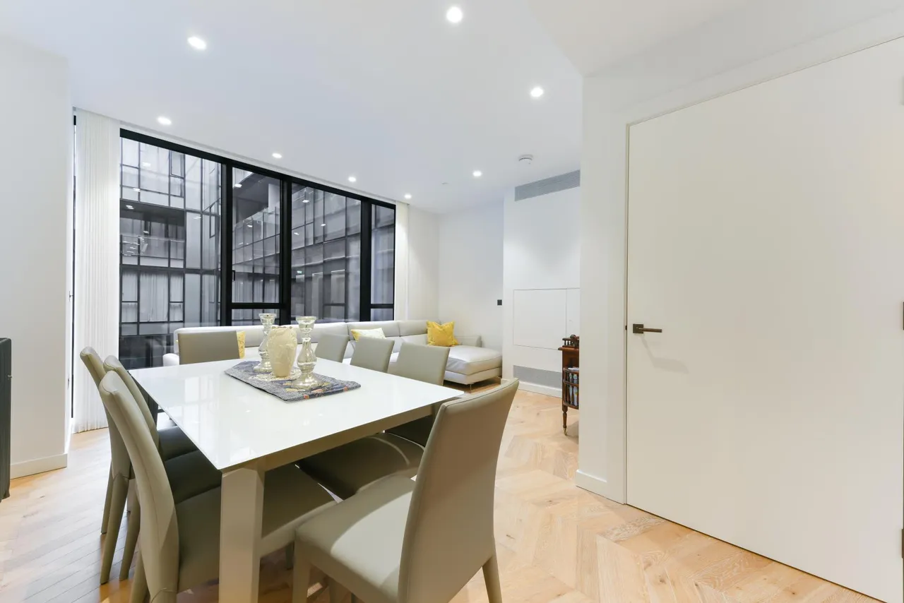 2 bed flat to rent, Switch House East, Battersea Power Station, SW11