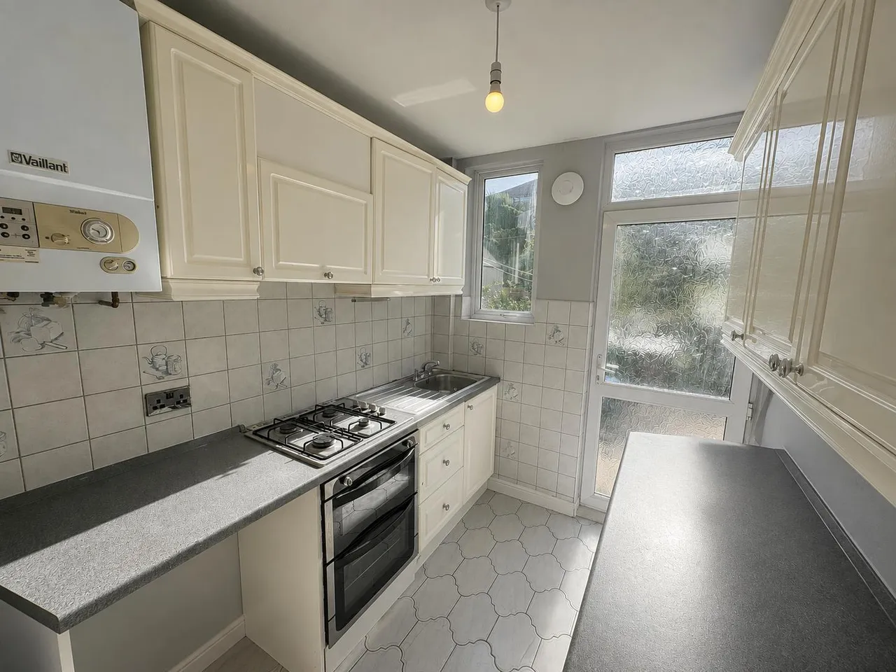 Chadwick Road, NG7, photo 3