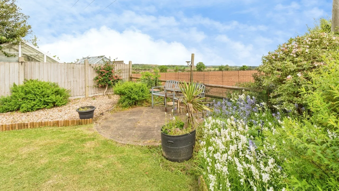 Fountain Fold, Gnosall, ST20, photo 2
