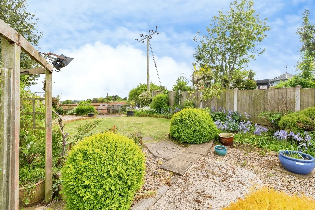 Fountain Fold, Gnosall, ST20, photo 15