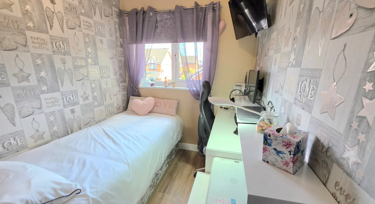 Robins Close, Droylsden, M43, photo 17