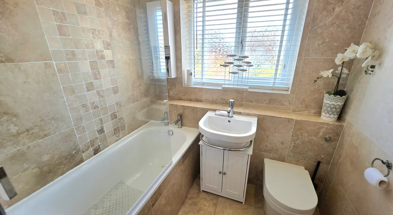 Robins Close, Droylsden, M43, photo 15