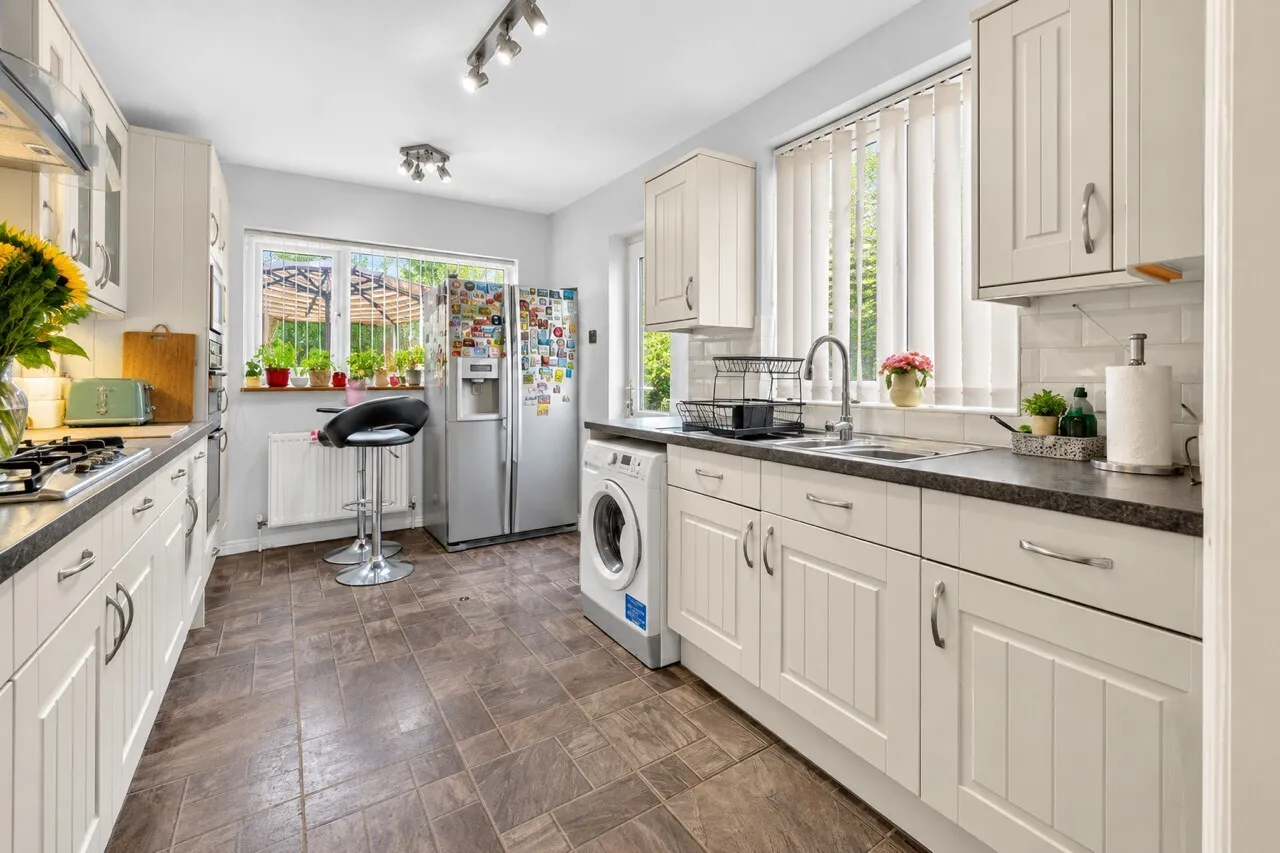 Radlett Road, Frogmore, AL2, photo 9