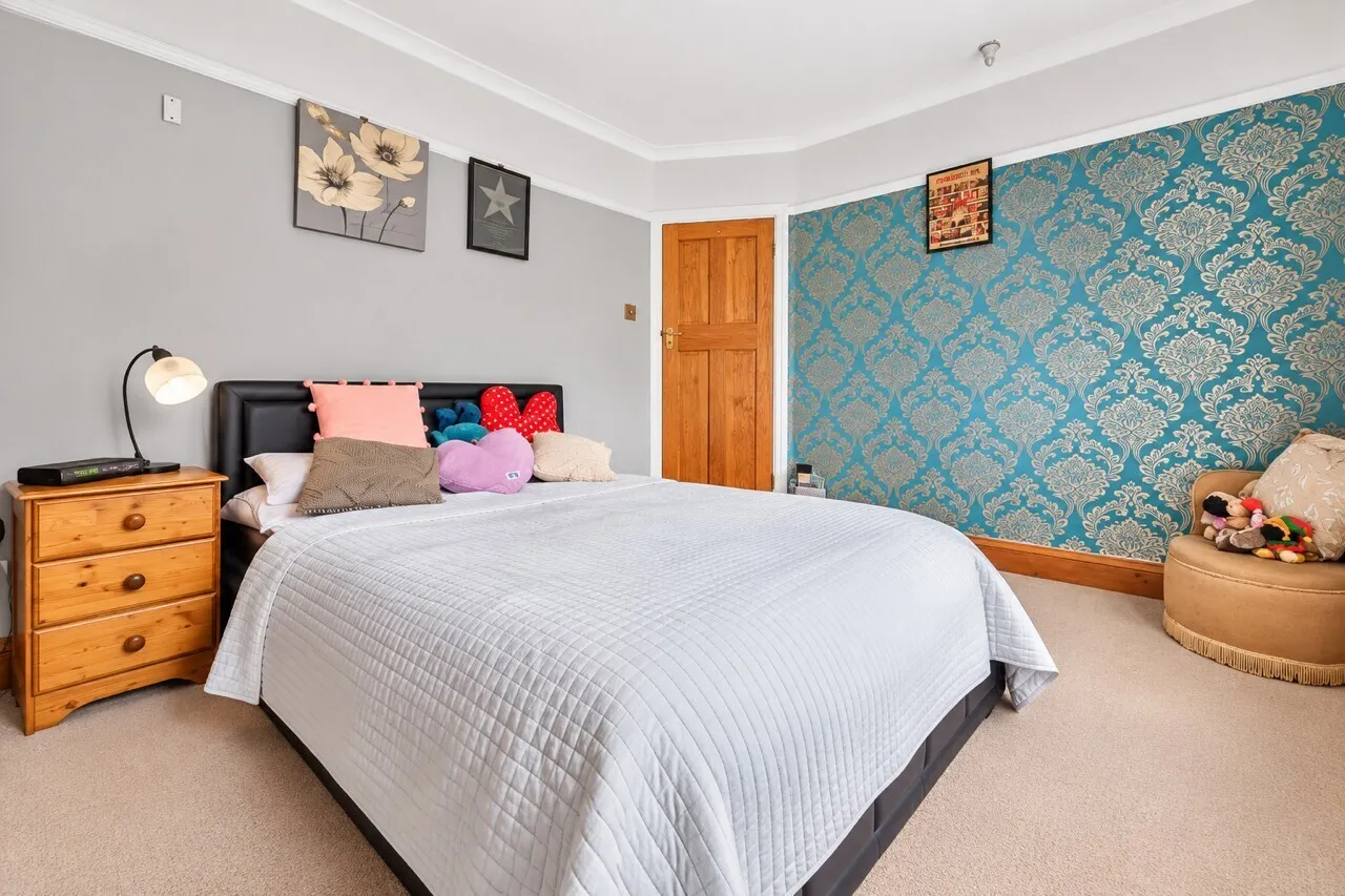 Radlett Road, Frogmore, AL2, photo 18