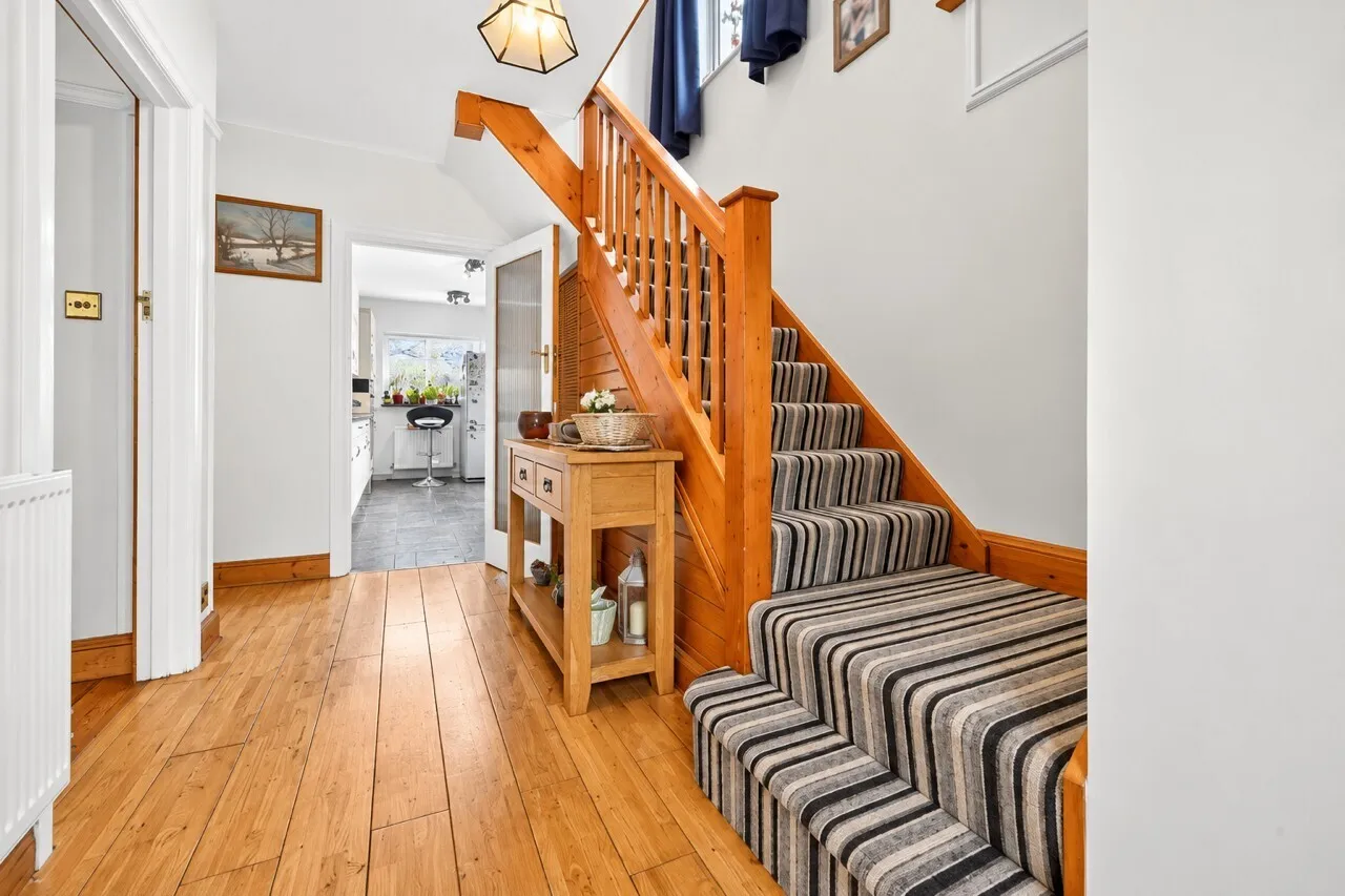 Radlett Road, Frogmore, AL2, photo 11