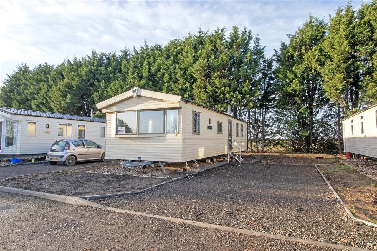 2 bed house for sale, Haxey Road, Doncaster, DN10