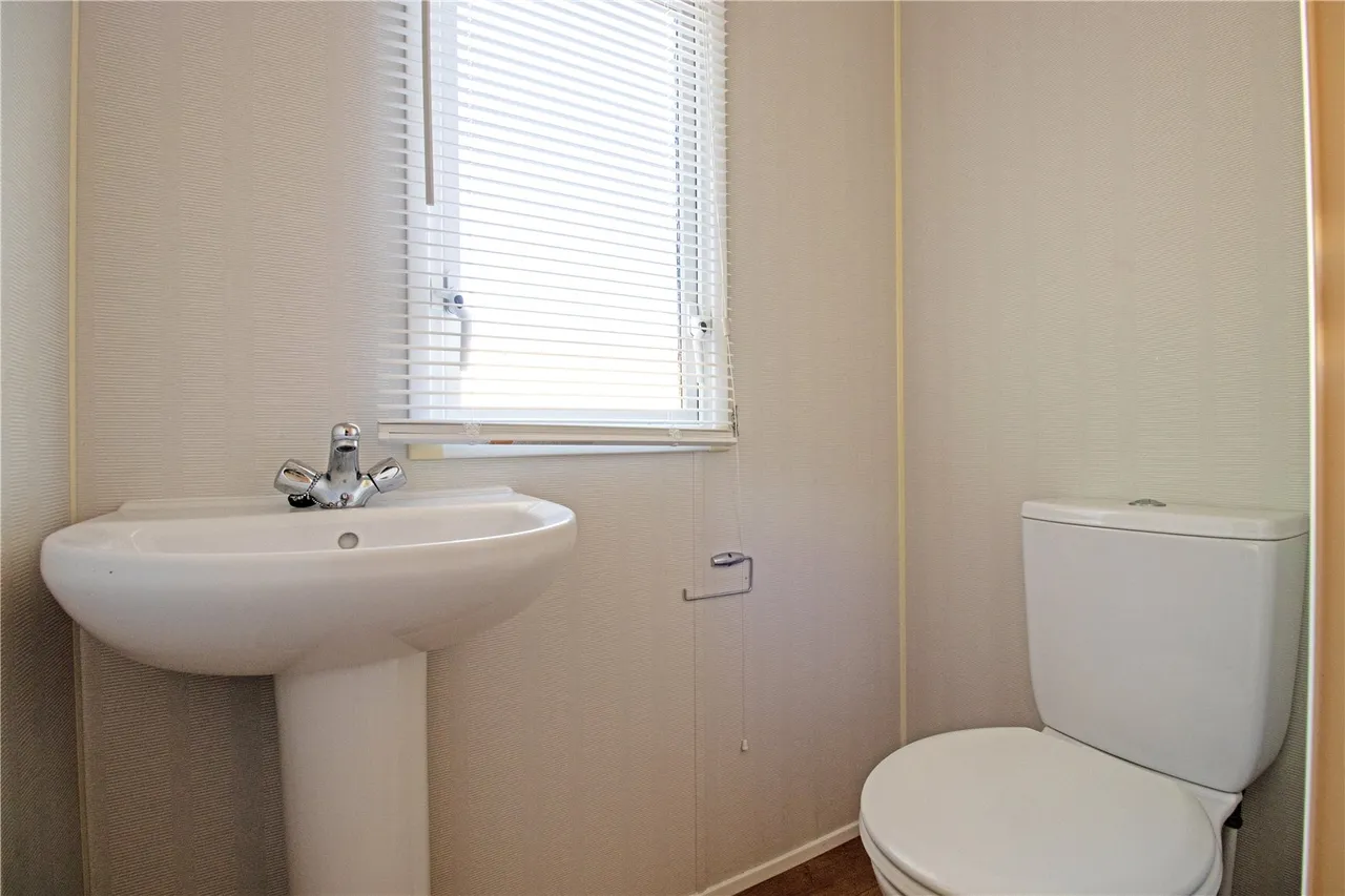 Haxey Road, Doncaster, DN10, photo 9