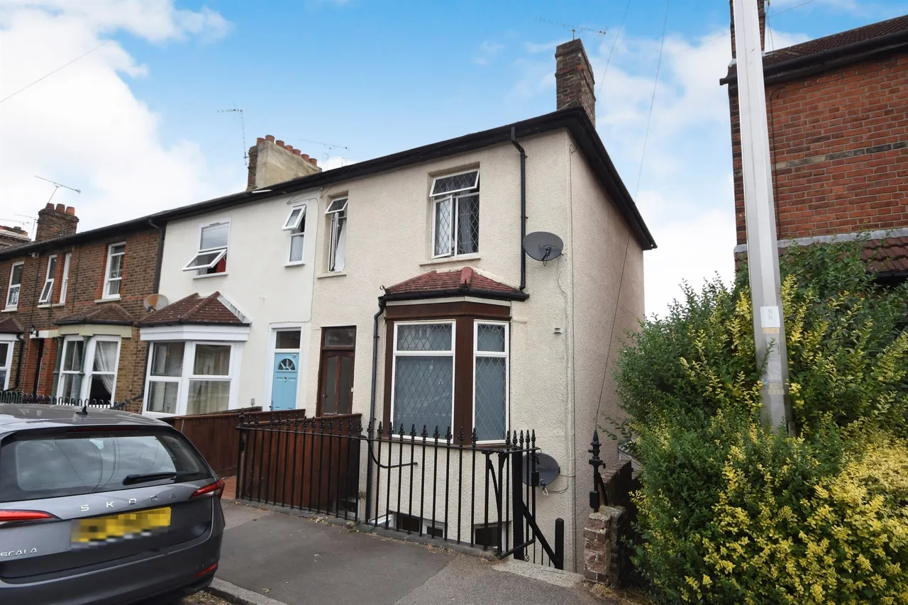 Victoria Road, Warley, Brentwood, photo 11