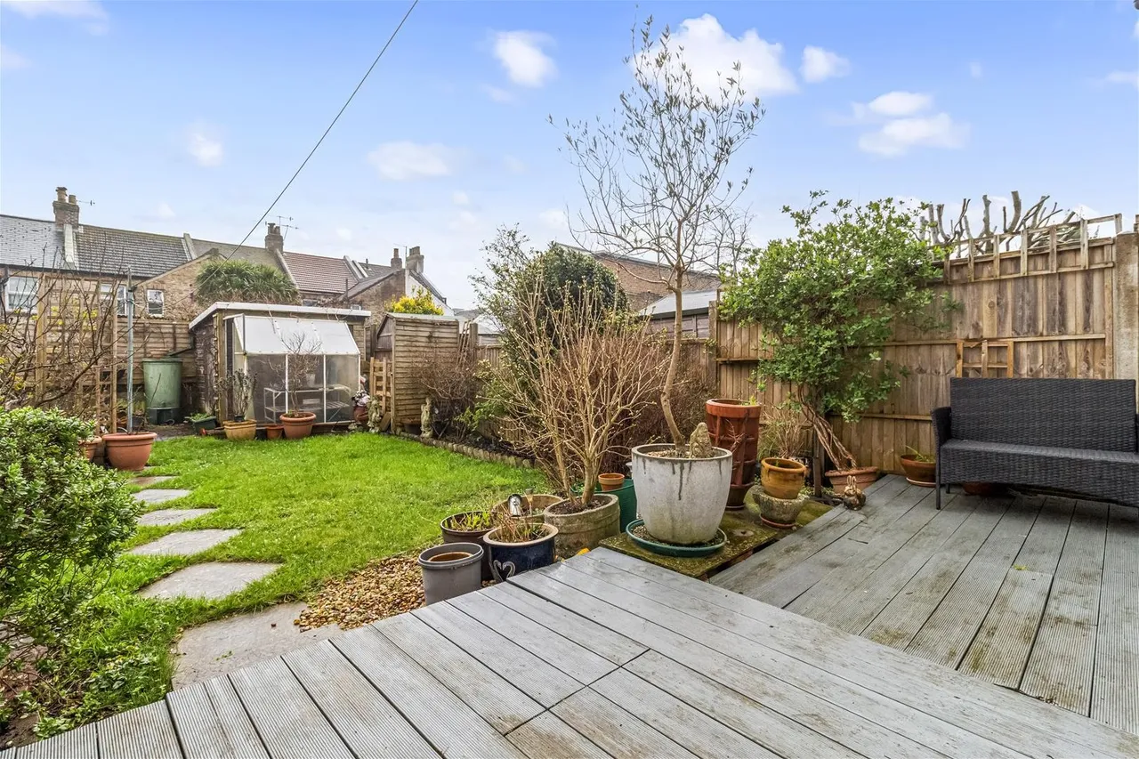 Guildford Road, Worthing, photo 8