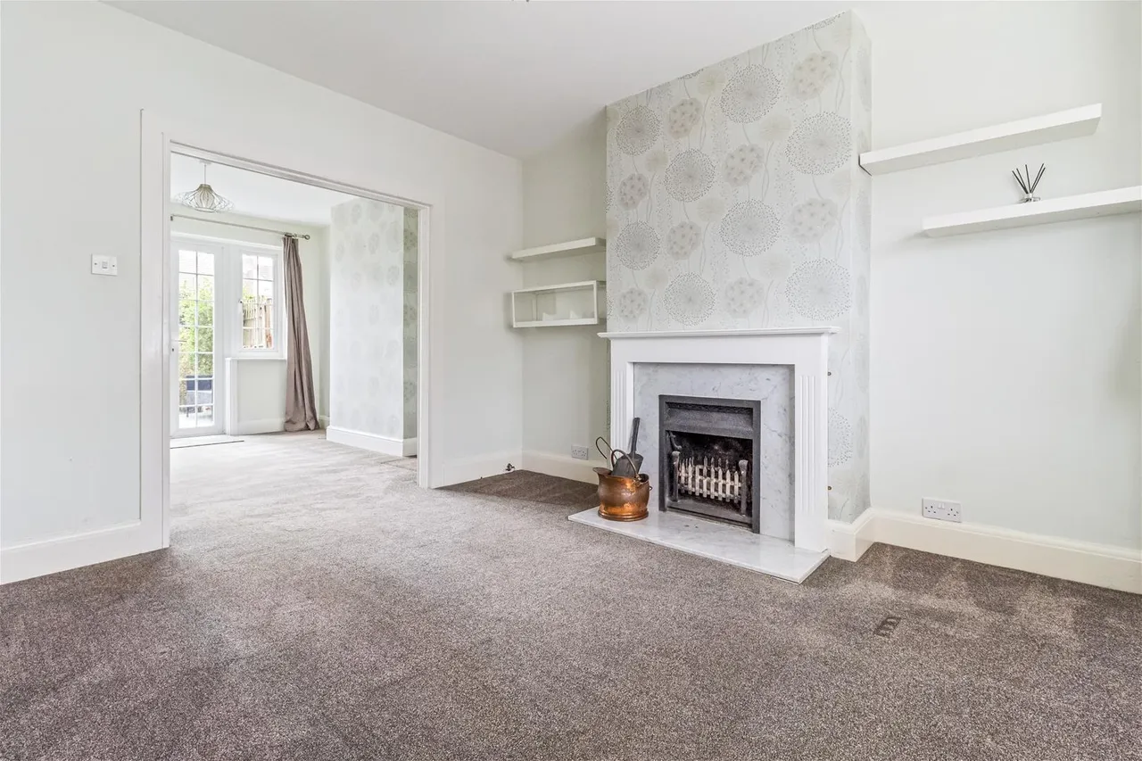 Guildford Road, Worthing, photo 3