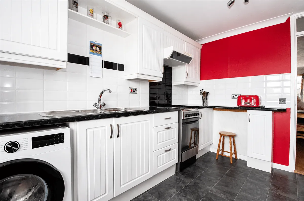Valley Park Drive, Waterlooville, PO8 0PG, photo 4