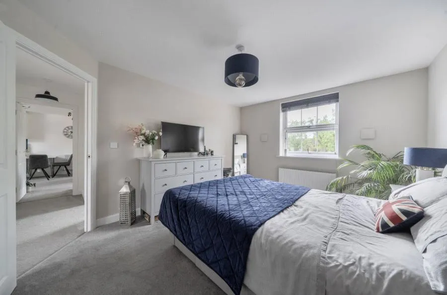Hutton Close, Newbury, RG14, photo 10