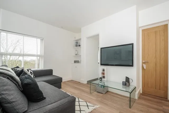 London Road, Newbury, RG14, photo 5