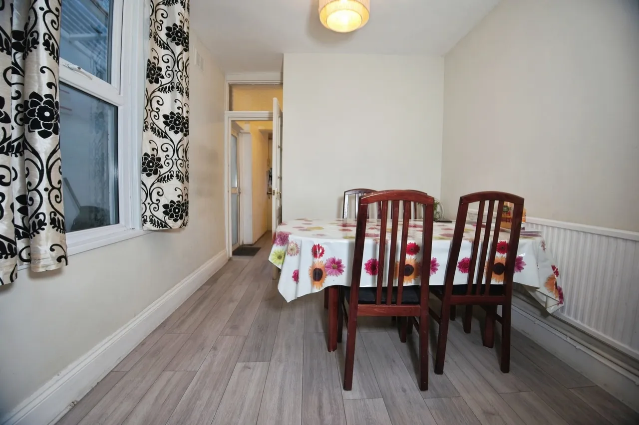 Arabella Street, Cardiff, CF24, photo 6
