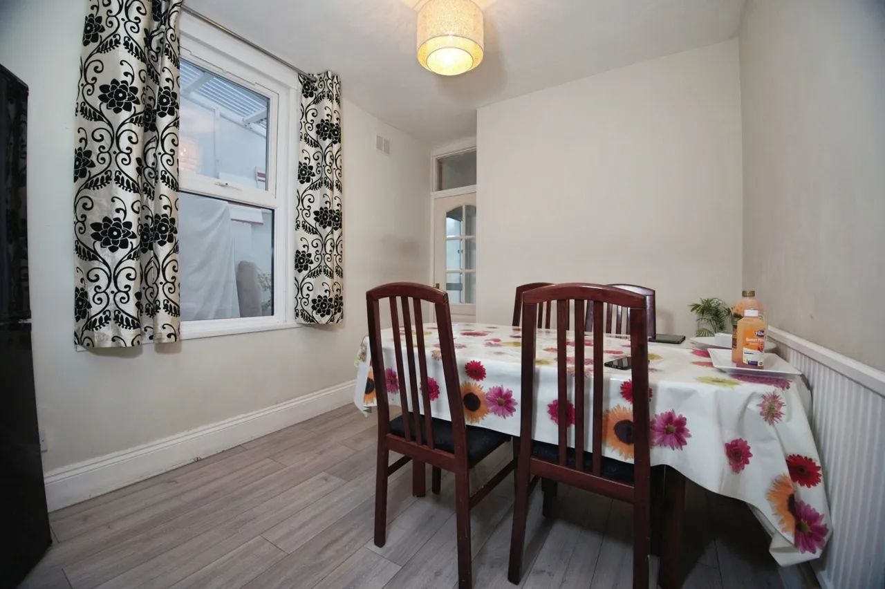 Arabella Street, Cardiff, CF24, photo 10