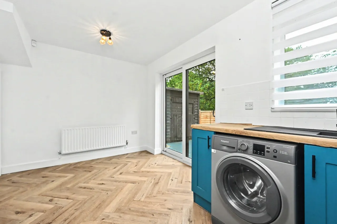 Bank Hall Road, Burslem, Stoke-on-Trent, photo 4