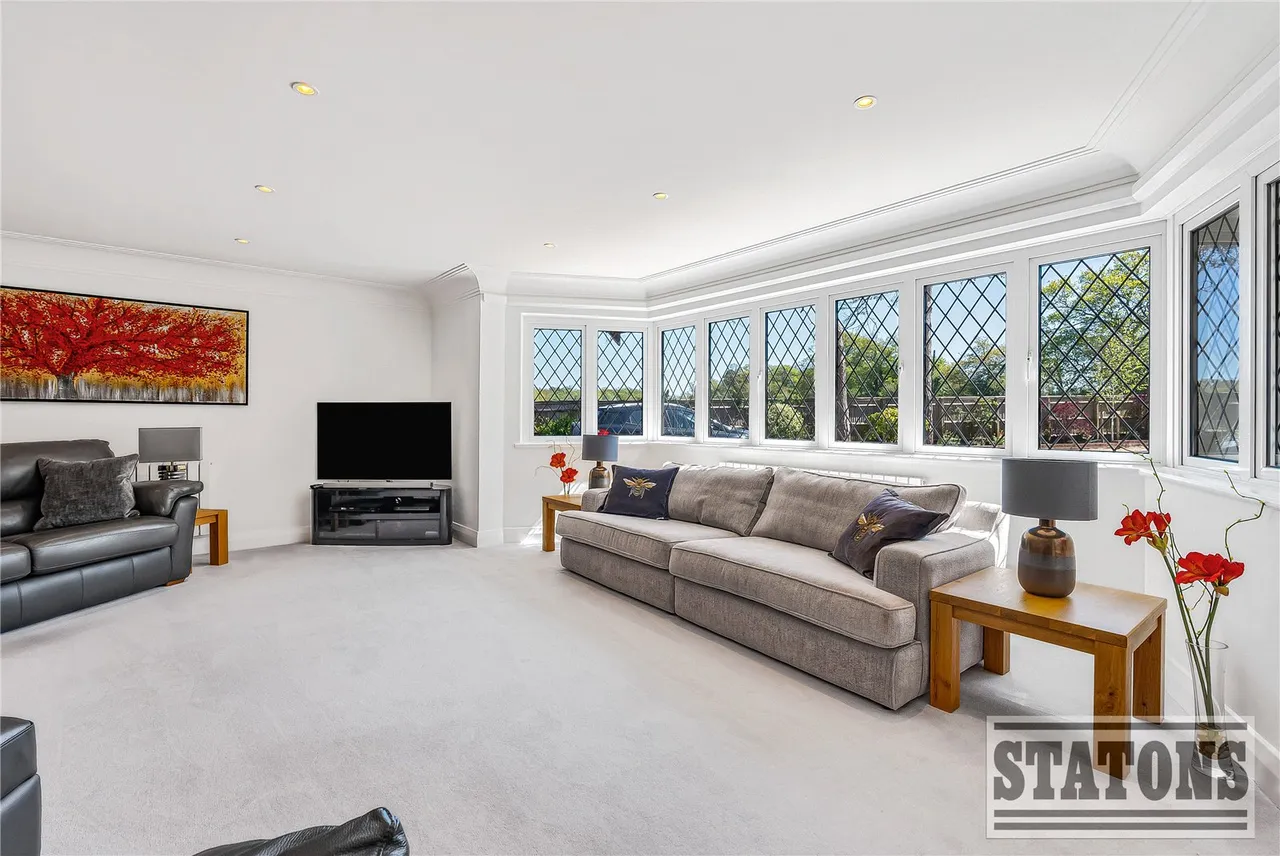 Grubbs Lane, Brookmans Park, Hertfordshire, AL9 6EH, photo 9