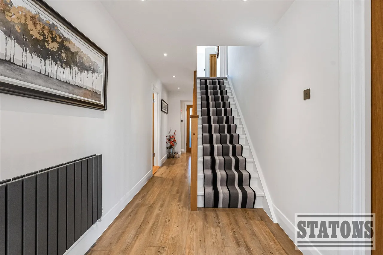 Grubbs Lane, Brookmans Park, Hertfordshire, AL9 6EH, photo 8