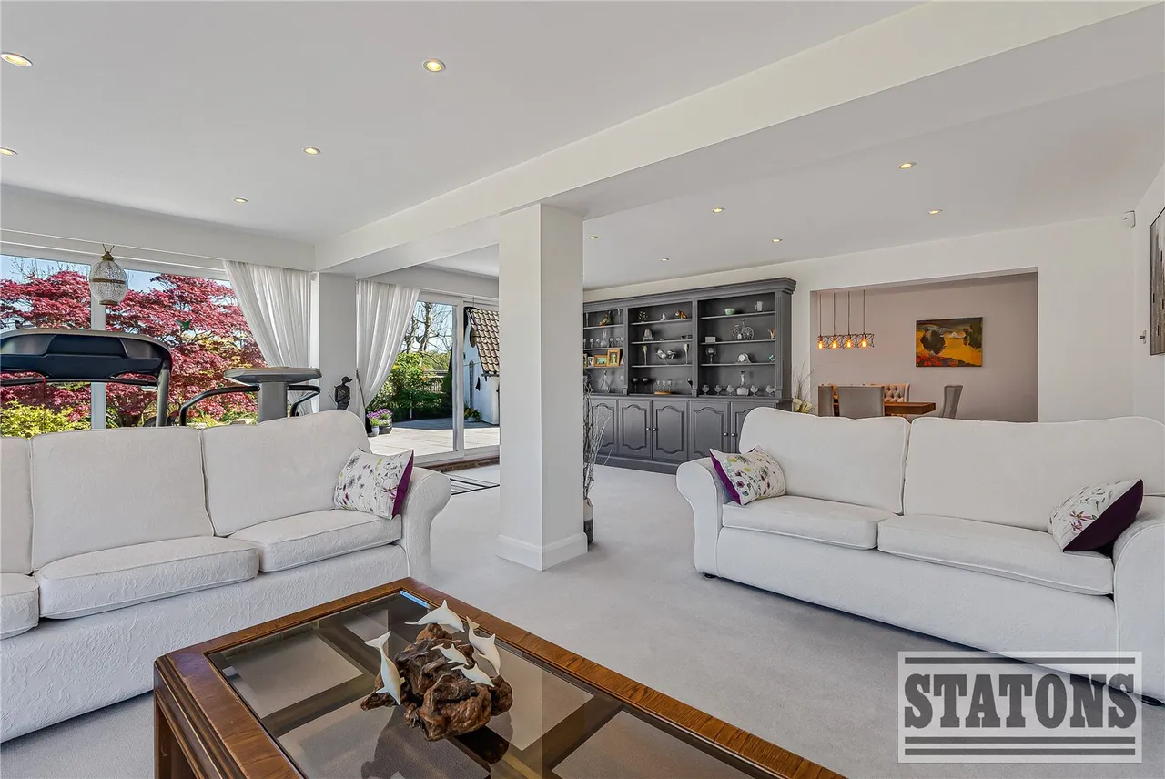 Grubbs Lane, Brookmans Park, Hertfordshire, AL9 6EH, photo 13