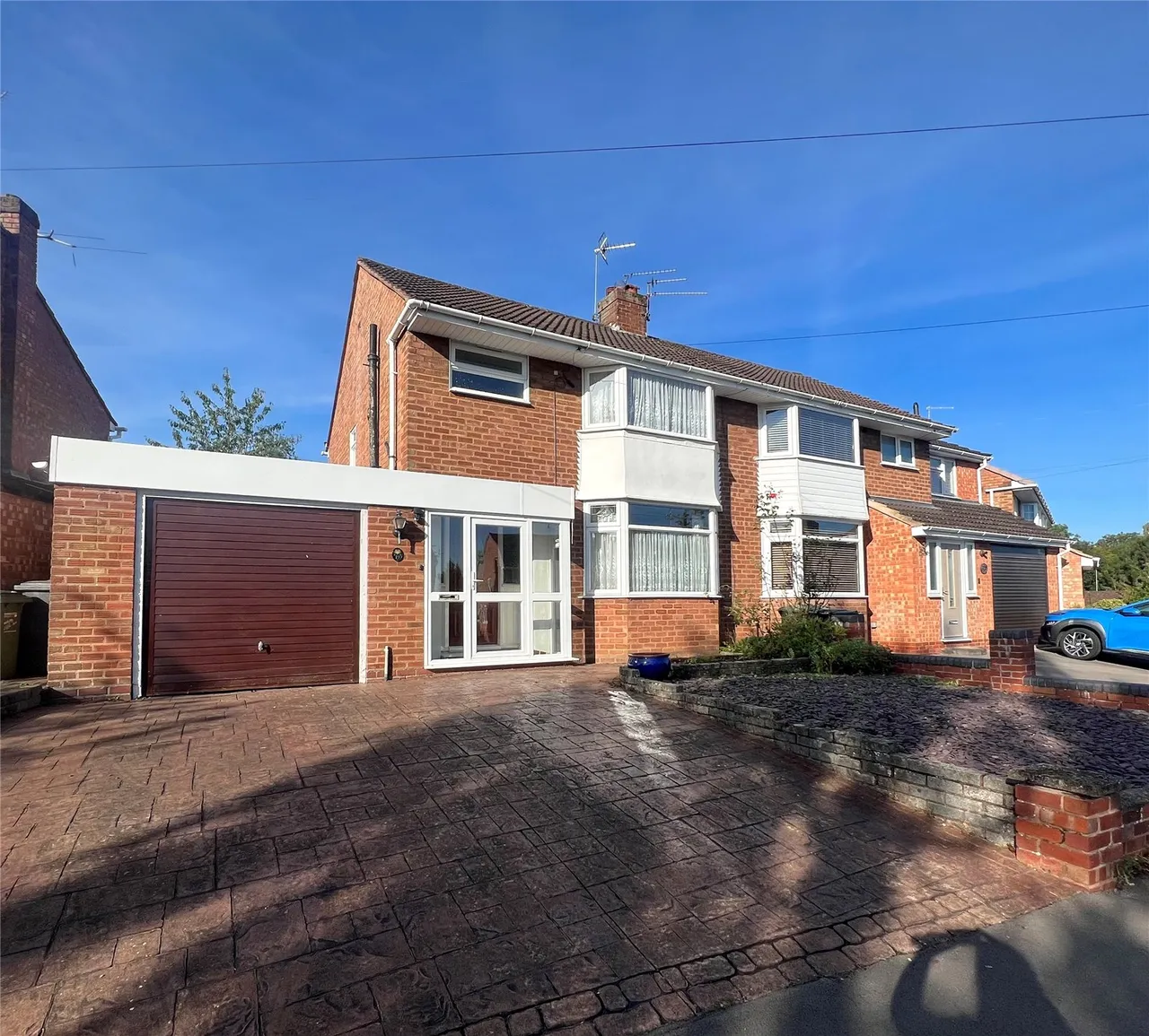 3 bed house for sale — Larkfield Road Greenlands, Redditch, Worcestershire, B98 7PL