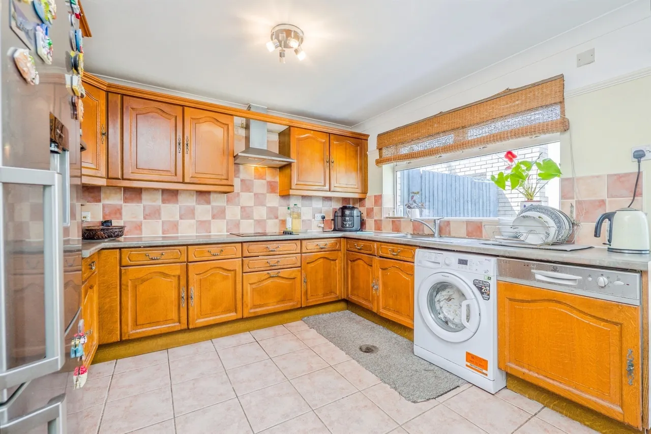 Abergele Road, Rumney, Cardiff, photo 5