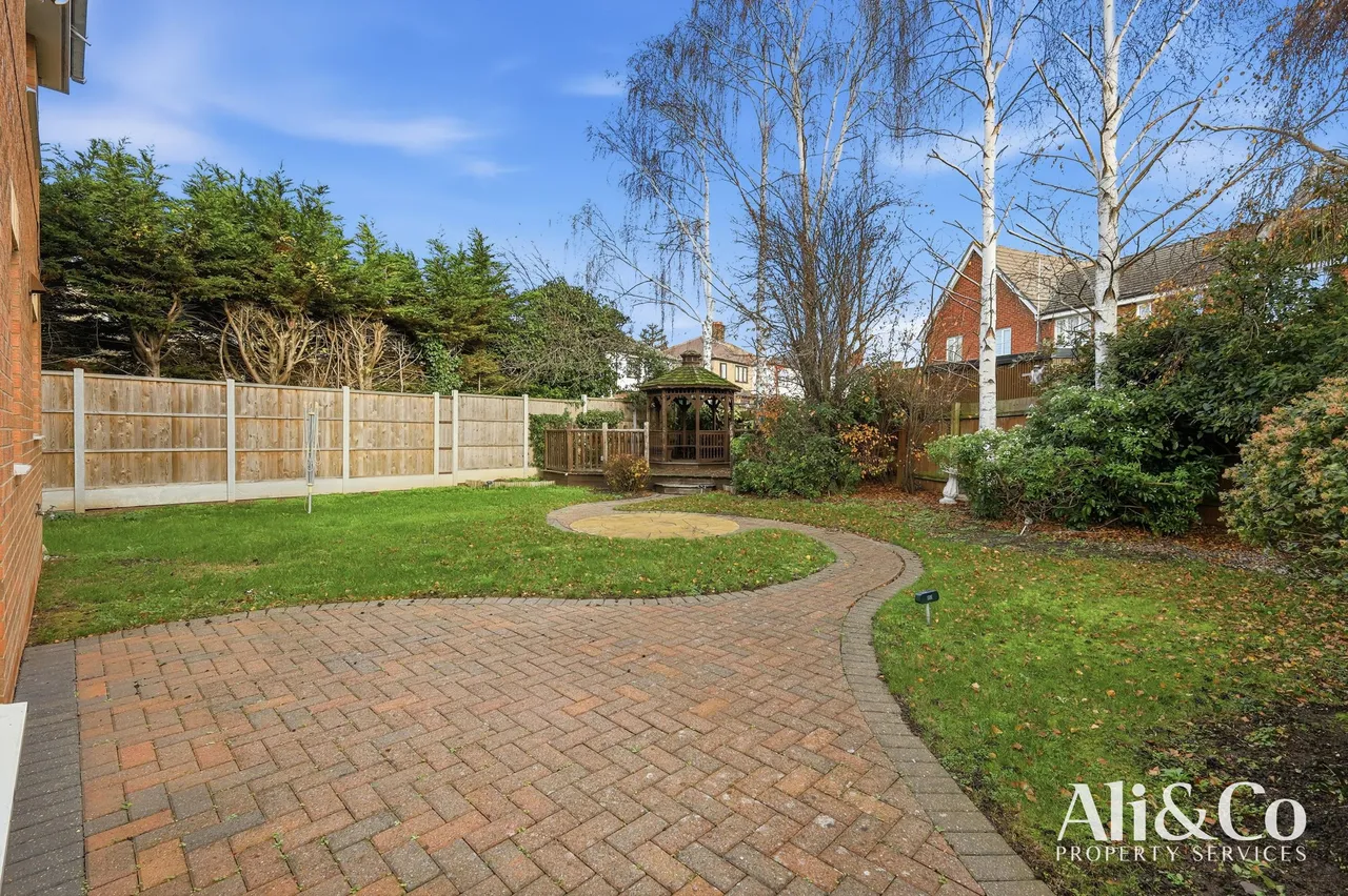 Edmund Road, Grays, Essex, RM16 6HA, photo 2