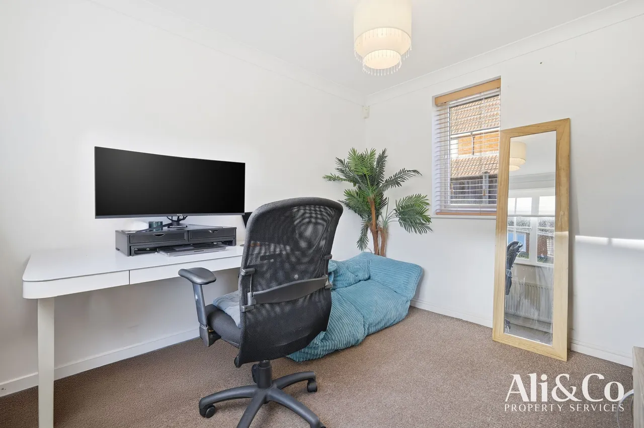 Edmund Road, Grays, Essex, RM16 6HA, photo 20