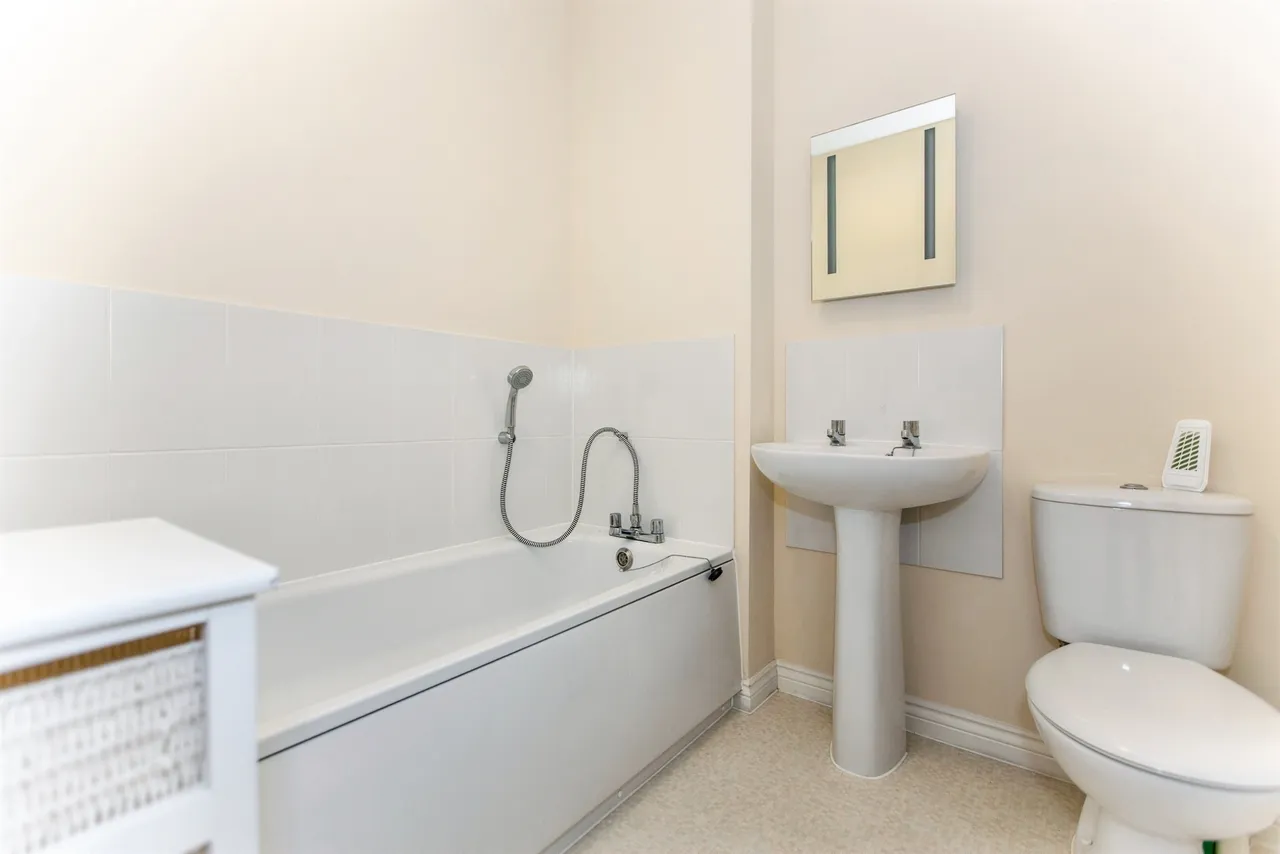 Firefly Road, Upper Cambourne, CB23, photo 7
