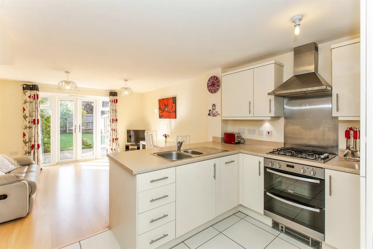 Firefly Road, Upper Cambourne, CB23, photo 2