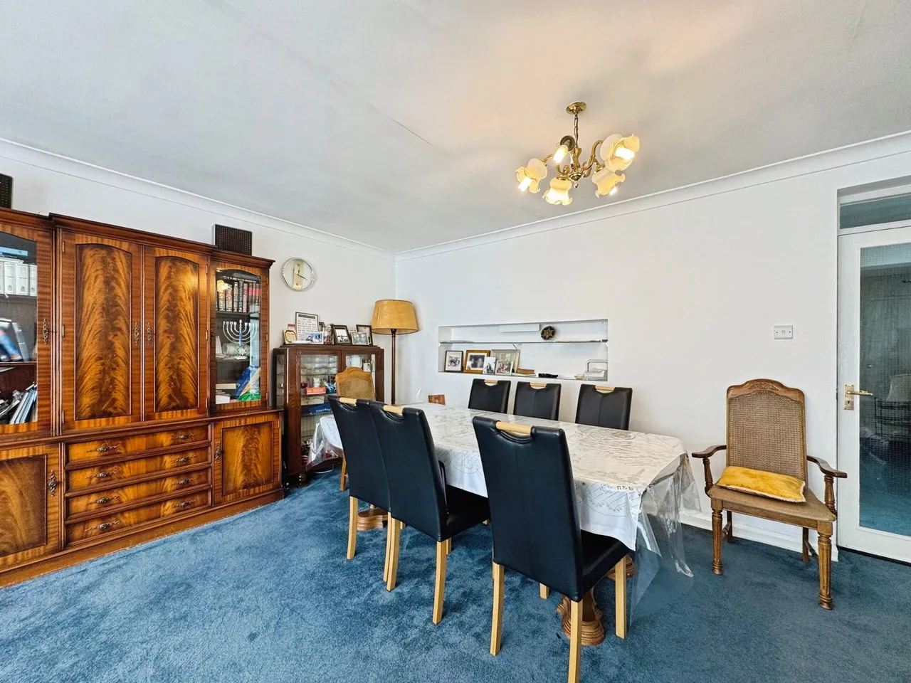 Stonegrove, Edgware, HA8, photo 6