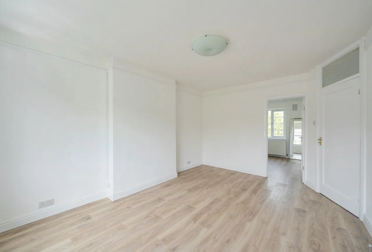2 bed flat for sale — The Hyde, London, NW9 5BS
