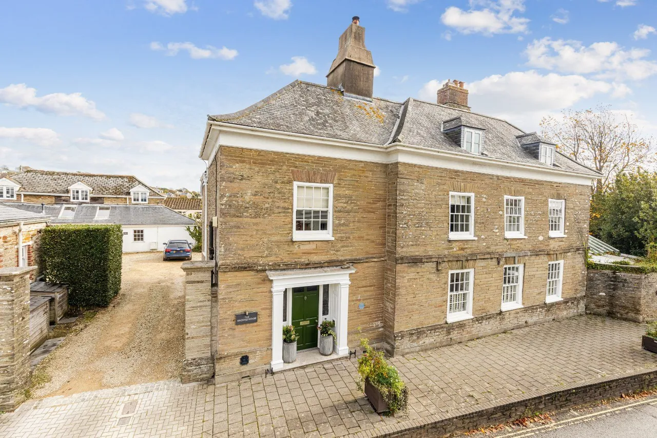 Fore Street, Kingsbridge, Devon, TQ7 1AL, photo 2