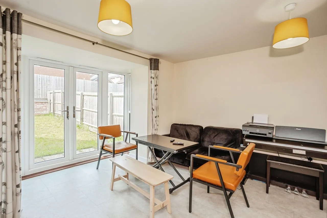 Wellingtonia Crescent, Edwalton, NG12, photo 5
