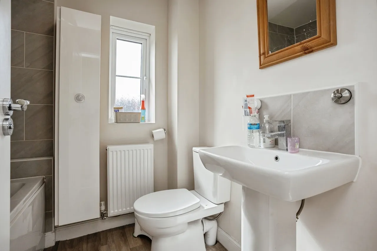 Wellingtonia Crescent, Edwalton, NG12, photo 16