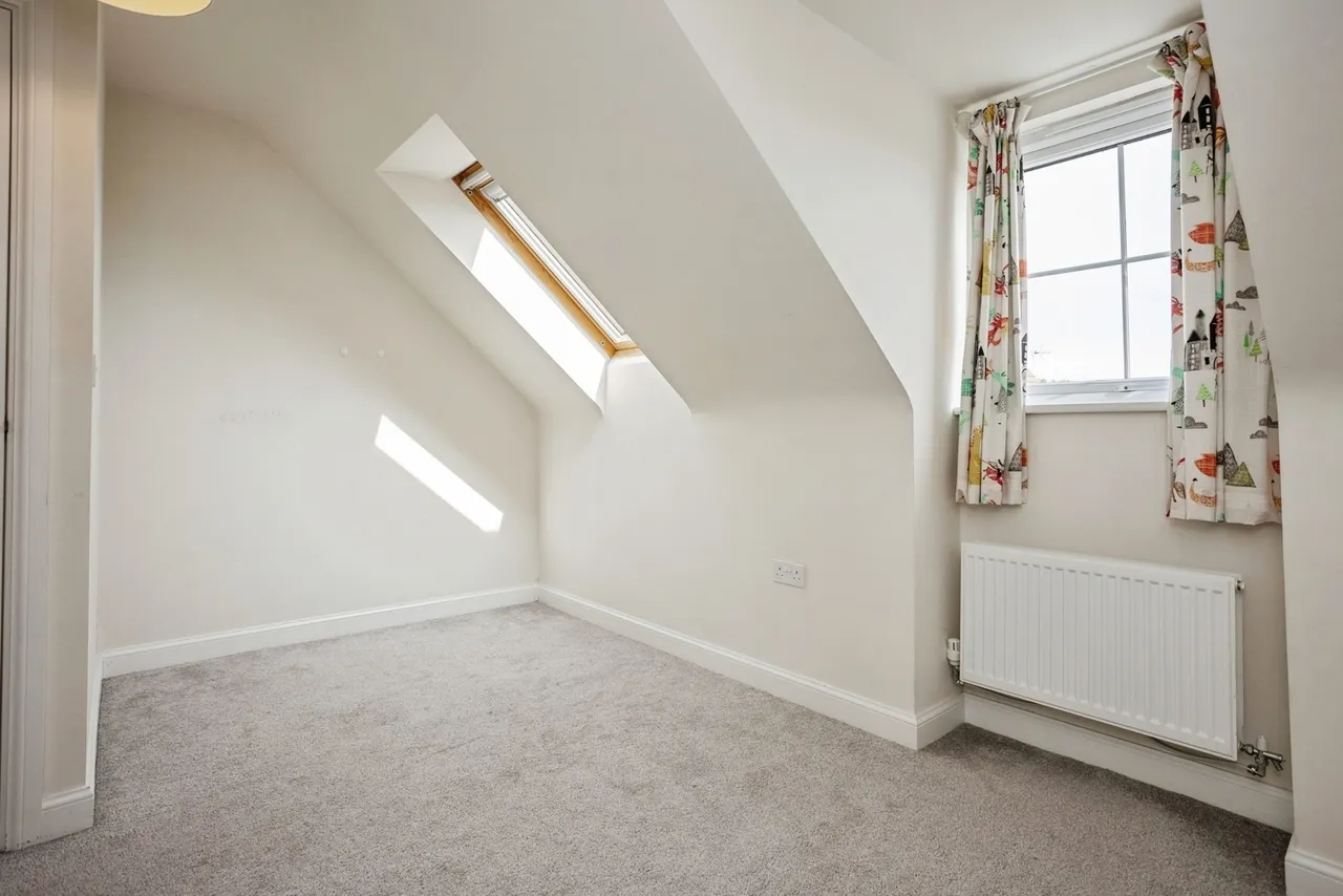 Wellingtonia Crescent, Edwalton, NG12, photo 18