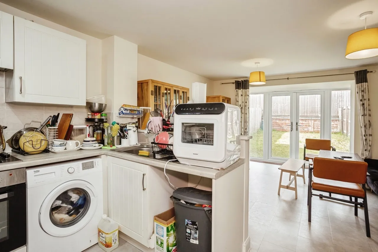 Wellingtonia Crescent, Edwalton, NG12, photo 6