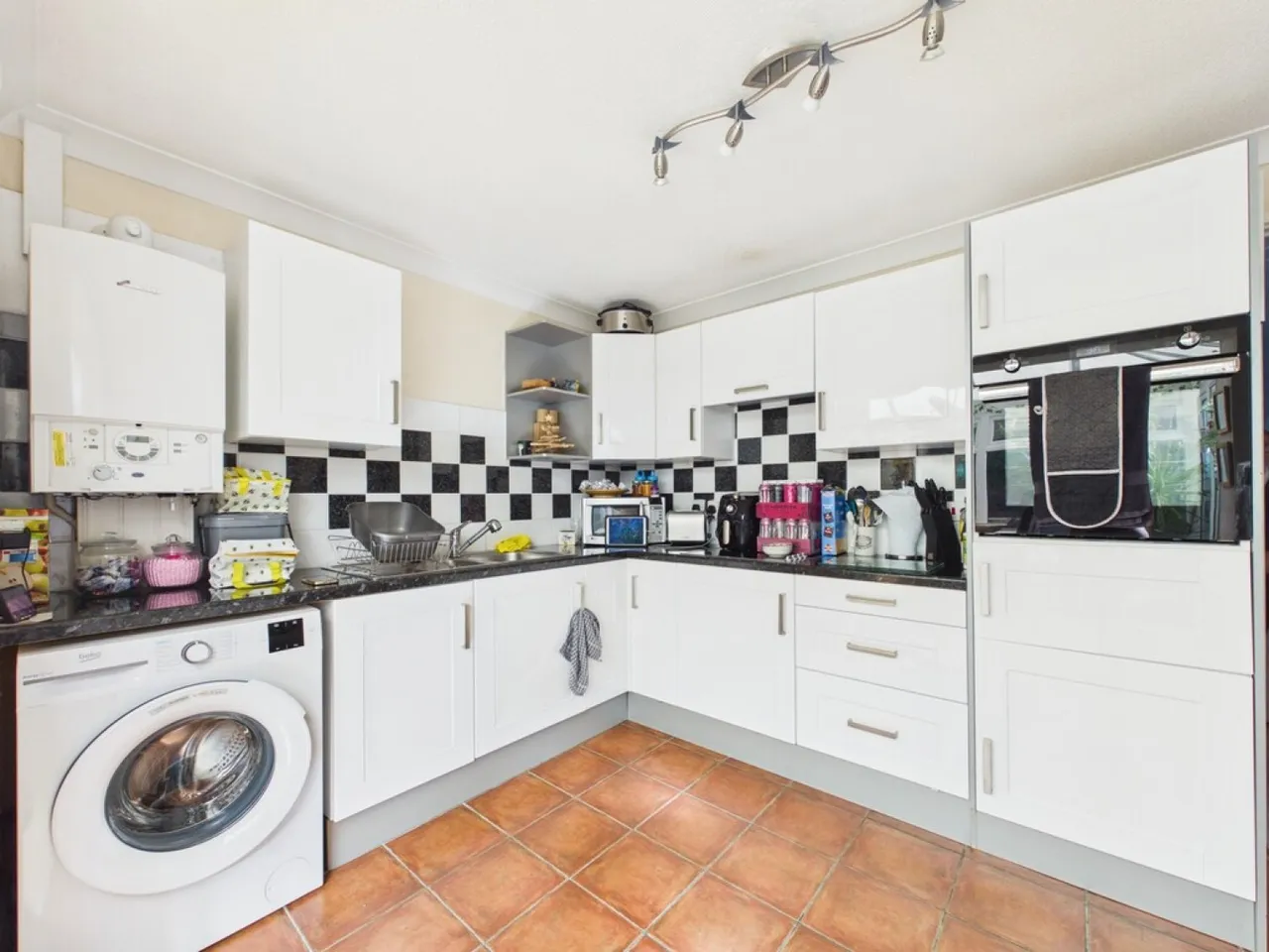 Middle Down Road, Staddiscombe, PL9, photo 5