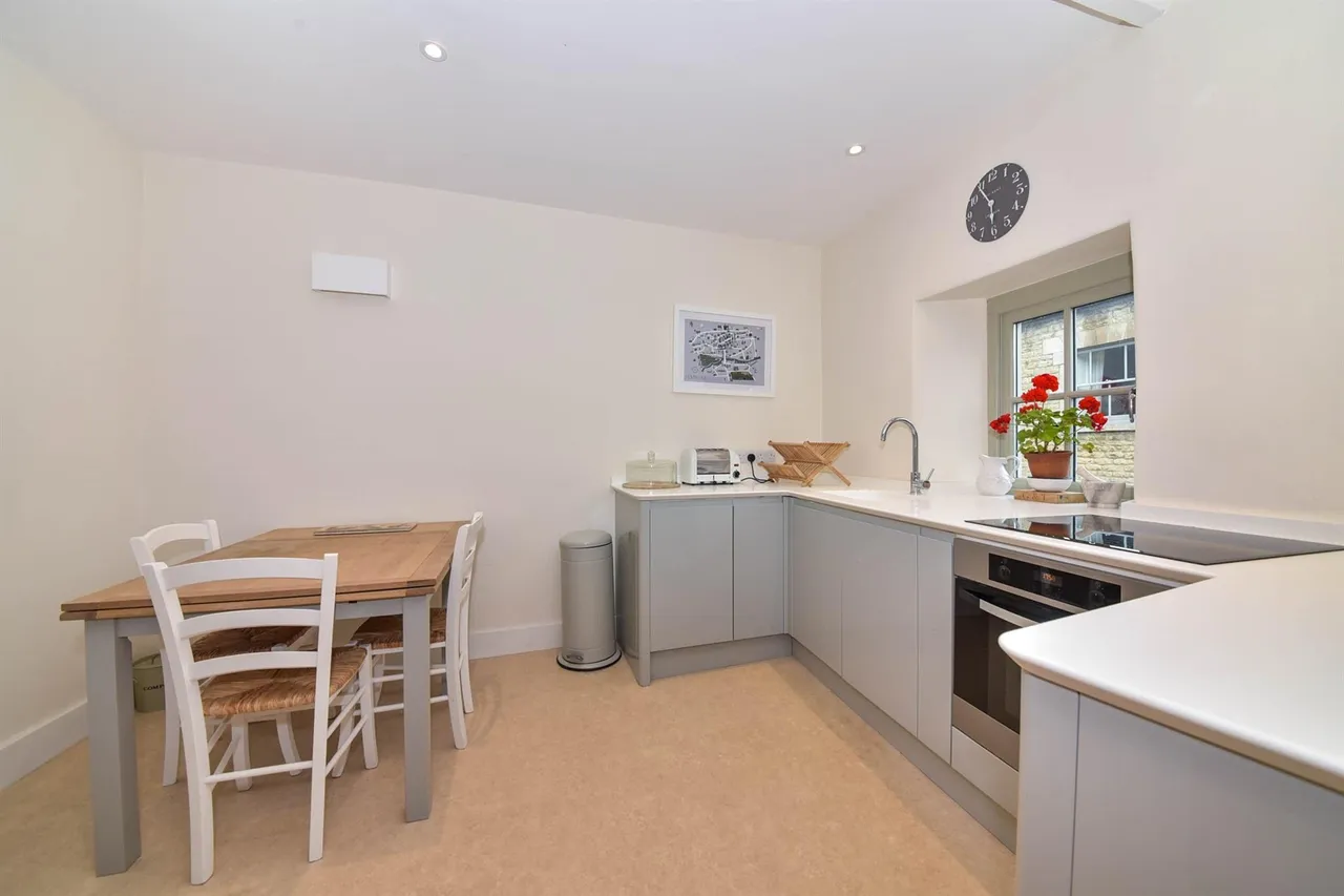 Austin Street, Stamford, PE9, photo 6