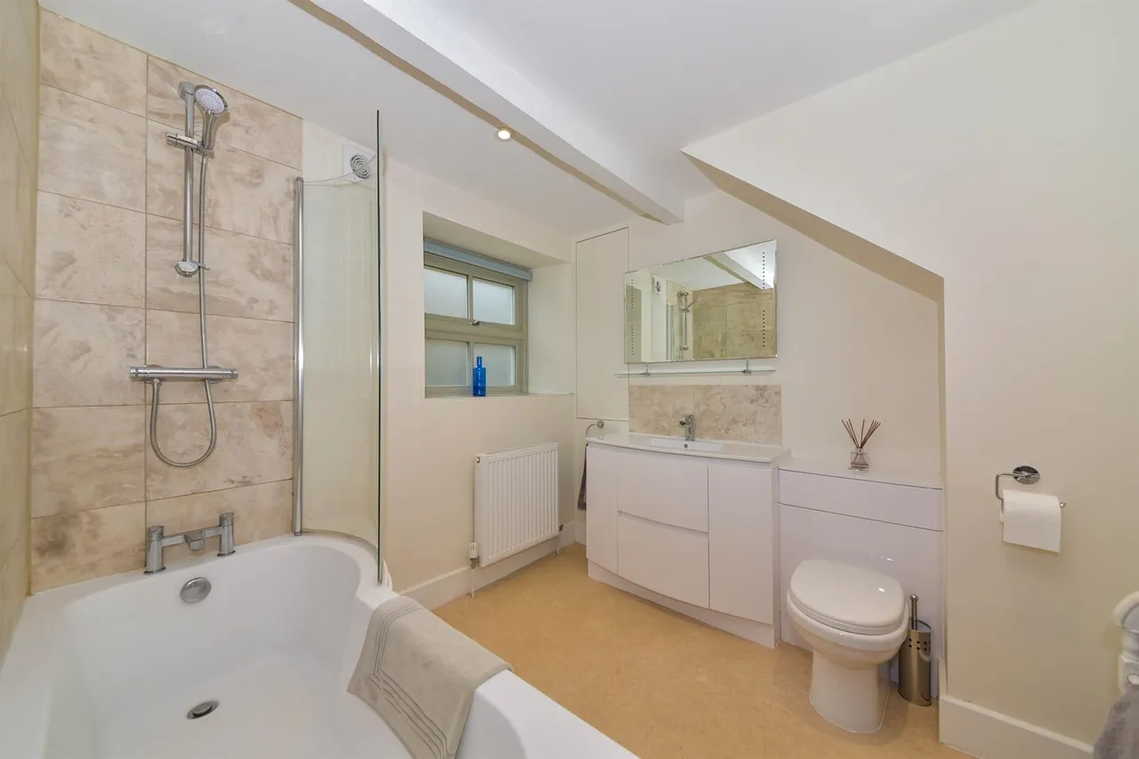 Austin Street, Stamford, PE9, photo 8