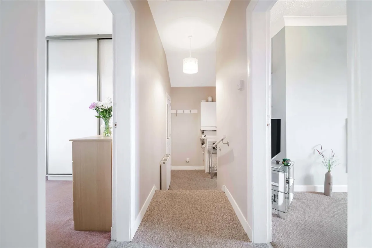Croftside Avenue, Glasgow, Lanarkshire, G44, photo 3
